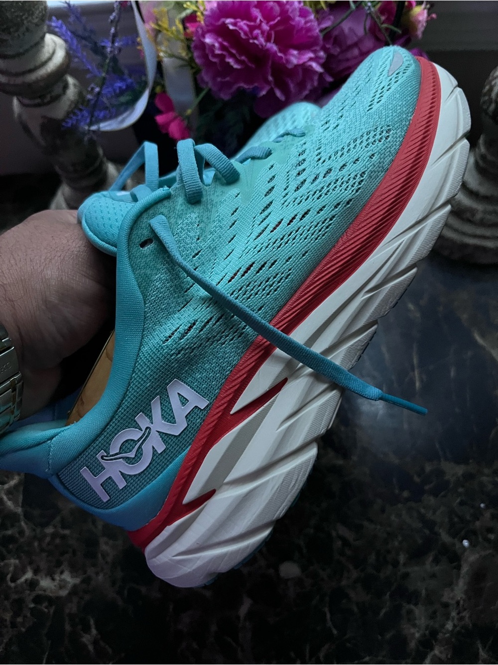 Hoka One Clifton 8
Comfort/Athletic 
Medical Field Shoes 
Size 7 for  Women